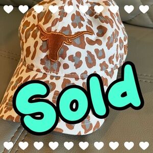 New Era UT Longhorns Leopard Print Hat